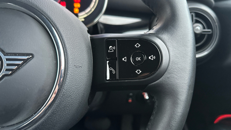 MINI Hatchback 135kW Cooper S Level 2 33kWh 3dr Auto Electric Hatchback